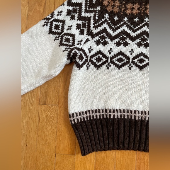 American Eagle Fairisle Turtleneck Sweater - Picture 10 of 13